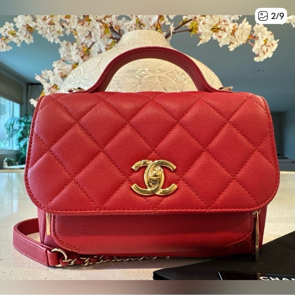 CHANEL Caviar Quilted Small Business Affinity Flap Bag - Picture 2 of 9